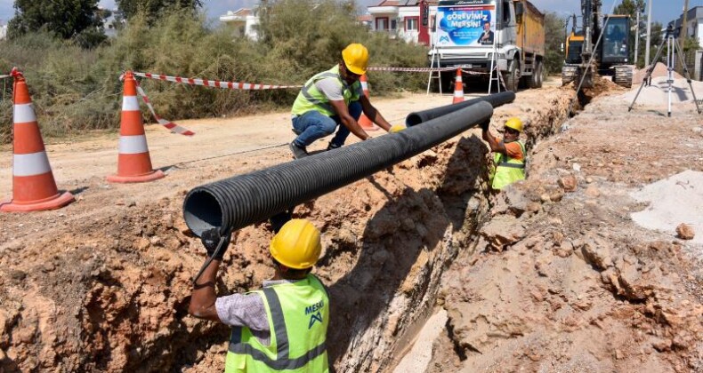 MESKİ, KANALİZASYON HATTI ÇALIŞMALARINA DEVAM EDİYOR