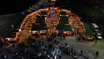 Büyükşehir’in Yılbaşı Pazarı İle Mersin’i Yeni Yıl Ruhu Sardı